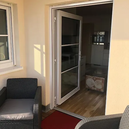 Apartment Stilvolle Ferien-geschaeftswohnung Brandenburger Seenlandschaft *